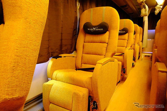 10月7日から関東～関西路線で走り出す WILLER EXPRESS JAPAN の新3列シート車両「Luxia」