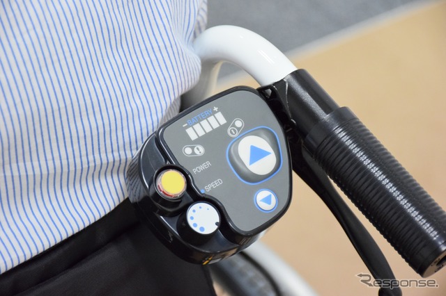 JWアクティブ PLUS+ の介助者用のボタン