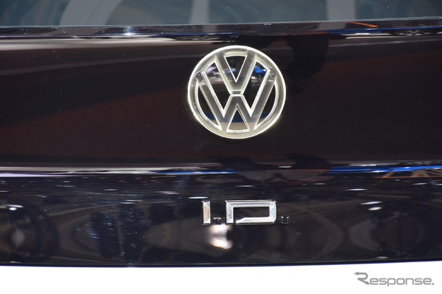 VW I.D.（パリモーターショー16）