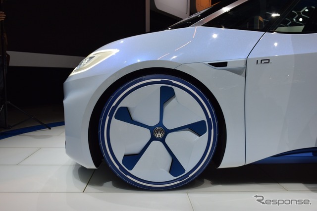 VW I.D.(パリモーターショー16)