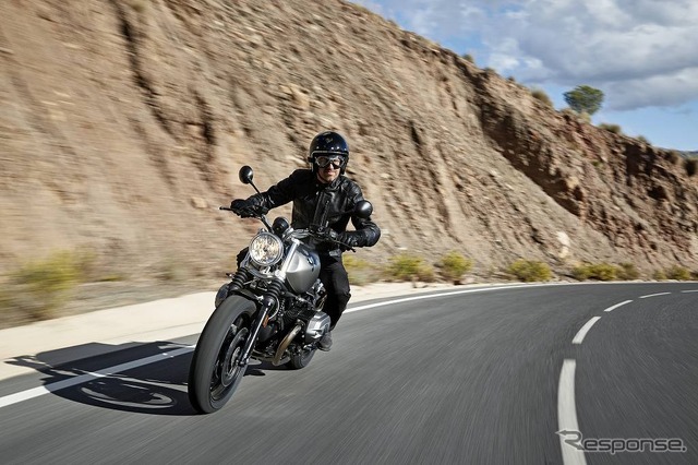 BMW R nineTスクランブラー