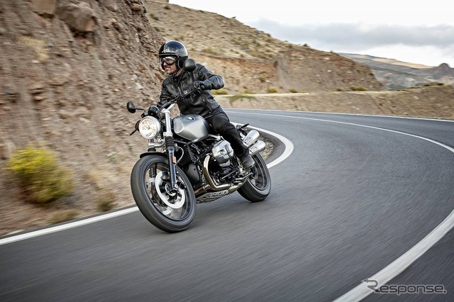 BMW R nineTスクランブラー