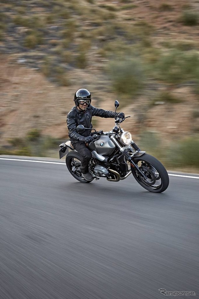 BMW R nineTスクランブラー