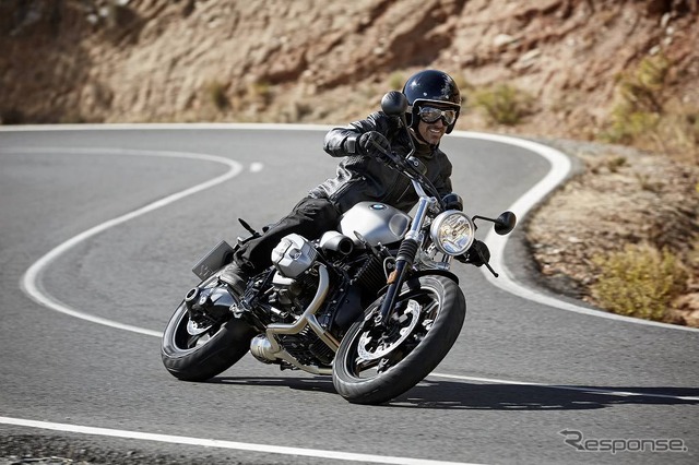 BMW R nineTスクランブラー