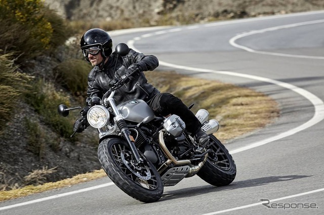 BMW R nineTスクランブラー