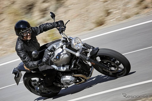 BMW R nineTスクランブラー