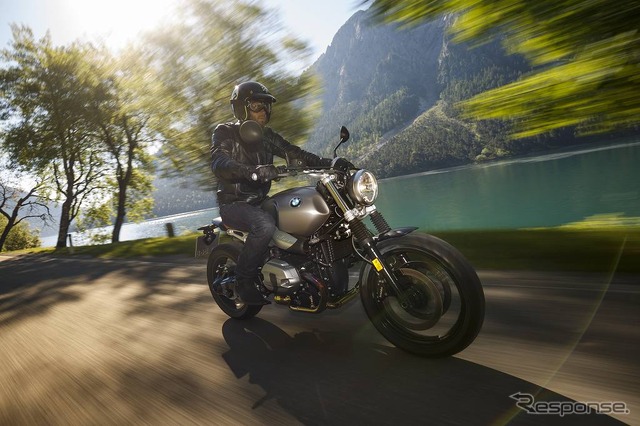 BMW R nineTスクランブラー
