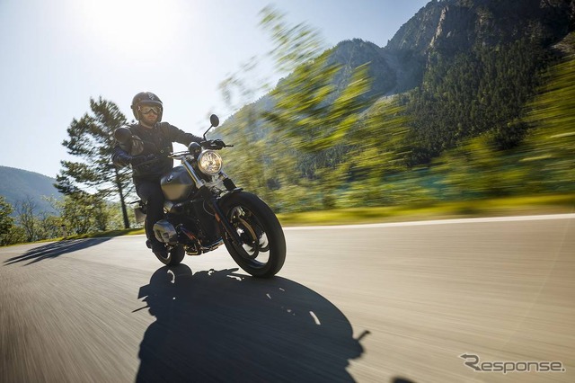 BMW R nineTスクランブラー