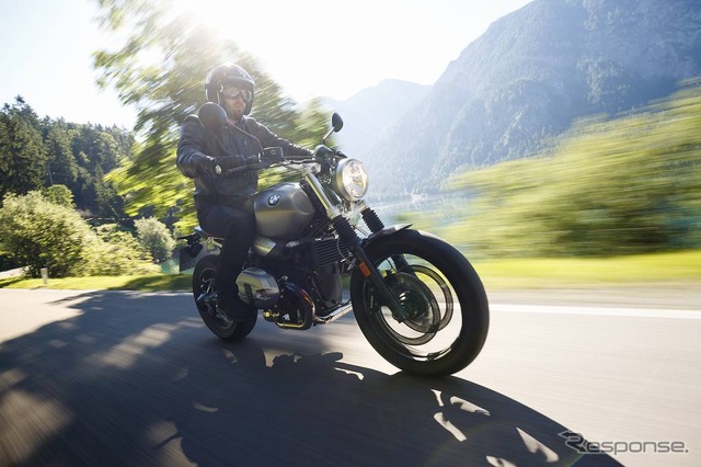 BMW R nineTスクランブラー