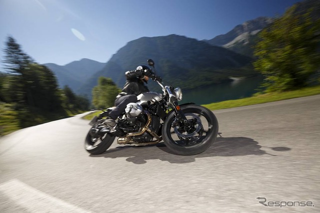 BMW R nineTスクランブラー