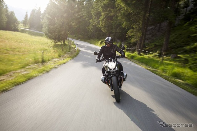 BMW R nineTスクランブラー