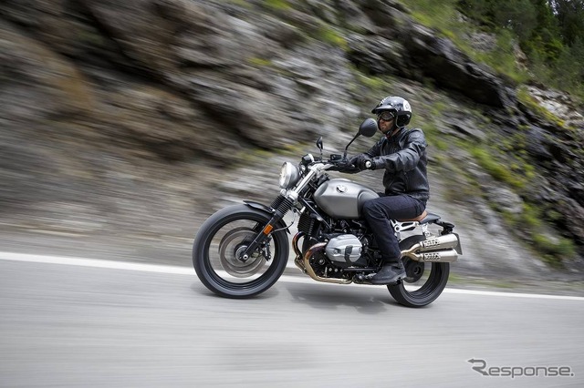 BMW R nineTスクランブラー