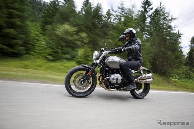 BMW R nineTスクランブラー