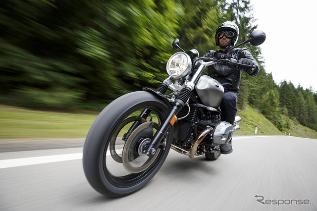 BMW R nineTスクランブラー