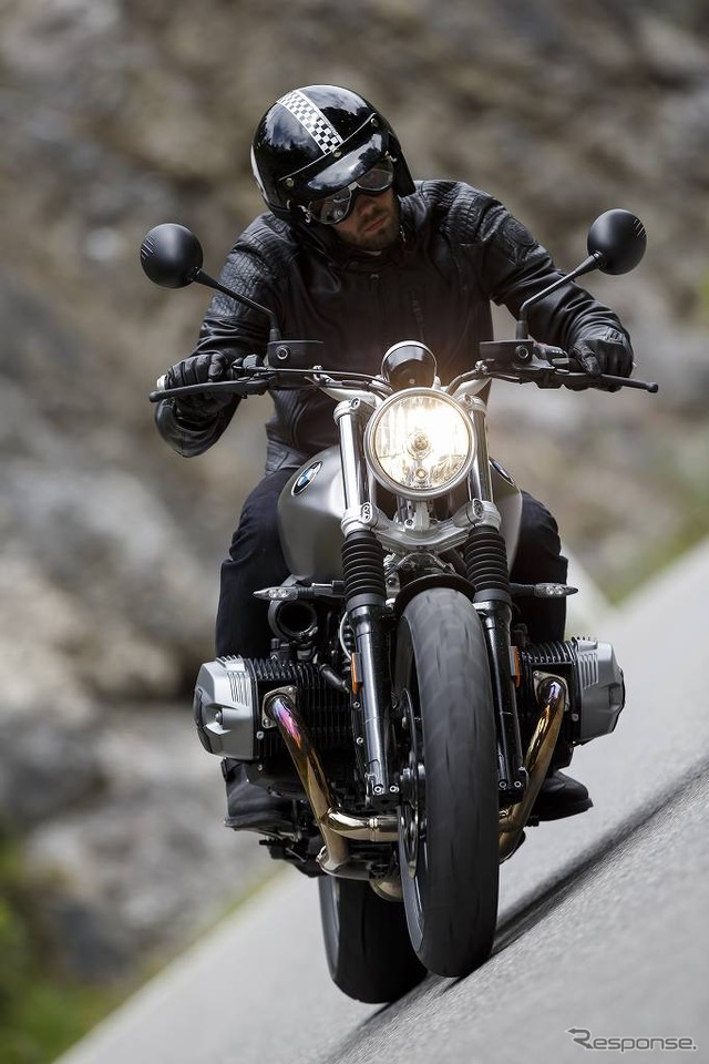 BMW R nineTスクランブラー