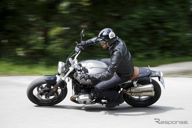 BMW R nineTスクランブラー