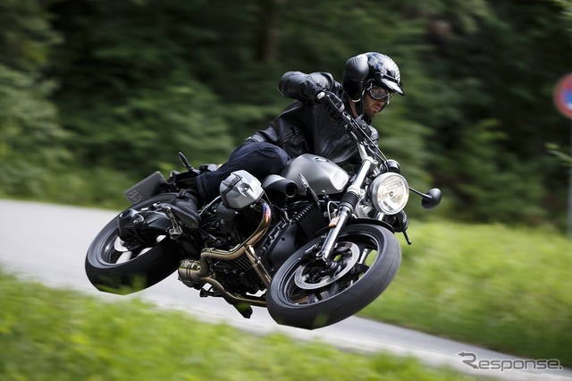 BMW R nineTスクランブラー