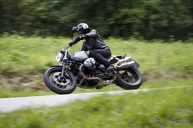 BMW R nineTスクランブラー