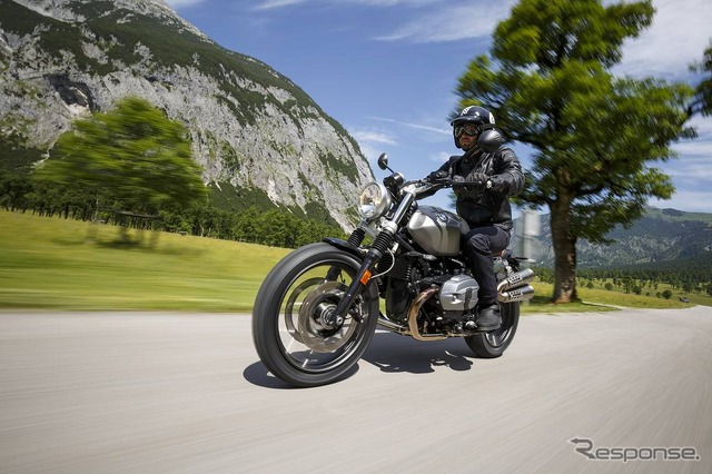 BMW R nineTスクランブラー