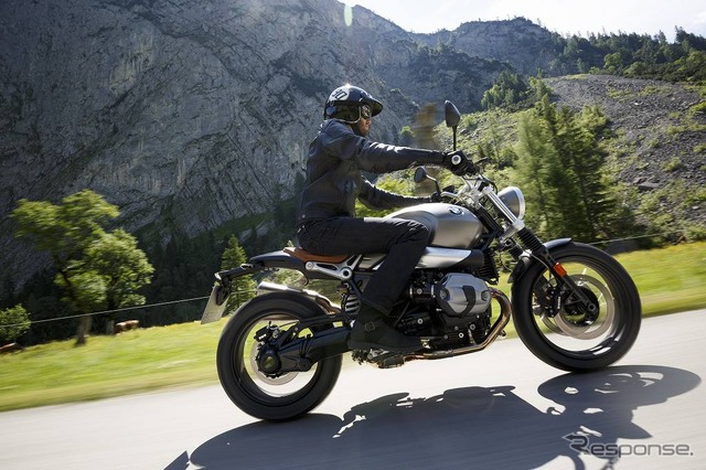 BMW R nineTスクランブラー