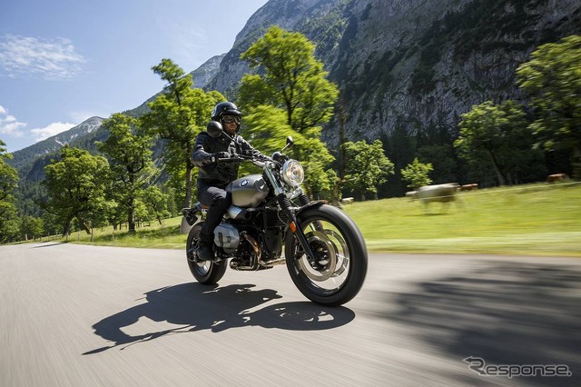 BMW R nineTスクランブラー