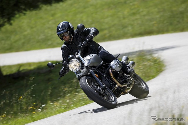 BMW R nineTスクランブラー