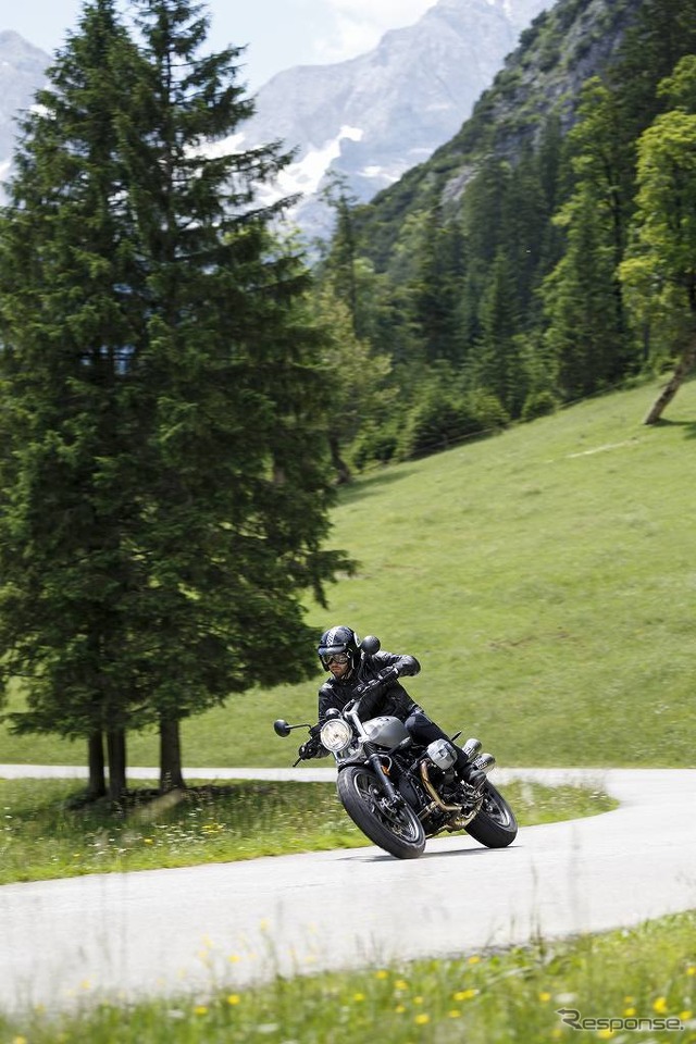 BMW R nineTスクランブラー
