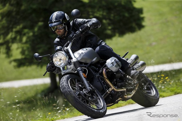 BMW R nineTスクランブラー