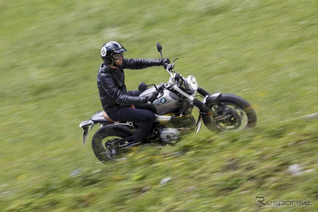 BMW R nineTスクランブラー