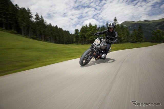 BMW R nineTスクランブラー