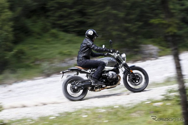 BMW R nineTスクランブラー
