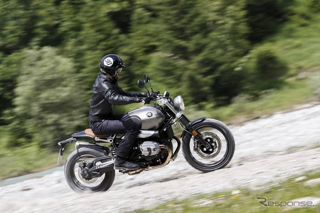 BMW R nineTスクランブラー