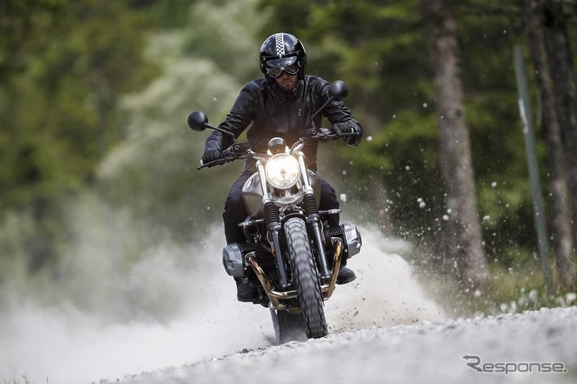 BMW R nineTスクランブラー