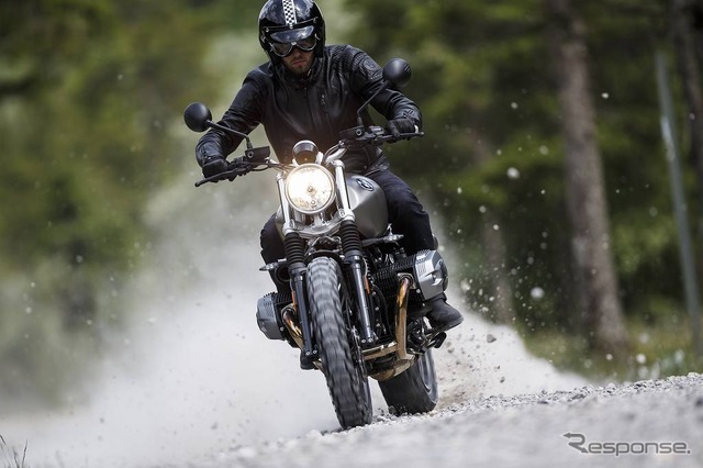 BMW R nineTスクランブラー