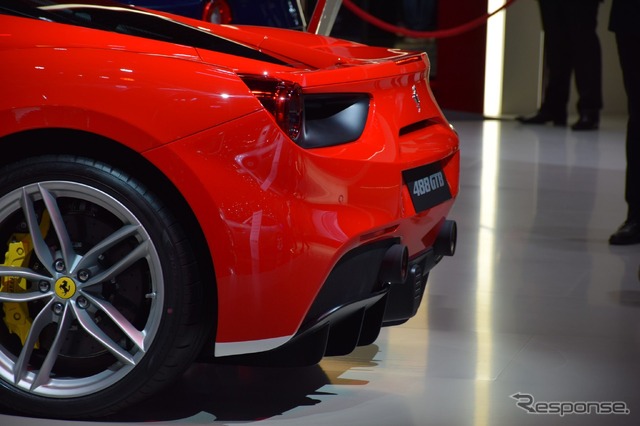 フェラーリ 488 GTB ミハエル・シューマッハ仕様(パリモーターショー16)