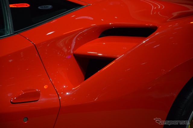 フェラーリ 488 GTB ミハエル・シューマッハ仕様(パリモーターショー16)