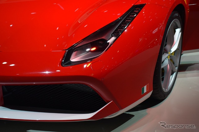 フェラーリ 488 GTB ミハエル・シューマッハ仕様(パリモーターショー16)
