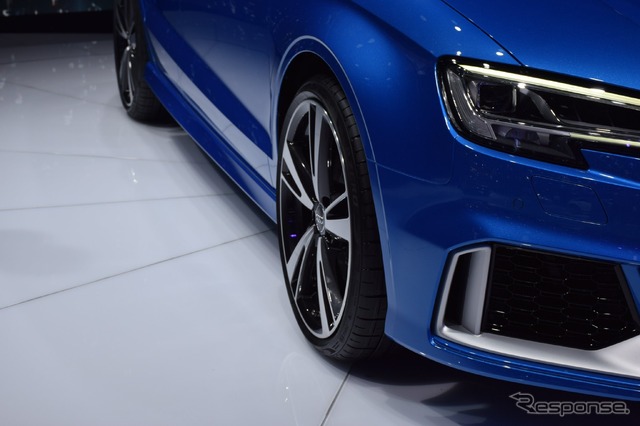 アウディ RS3 セダン(パリモーターショー16)