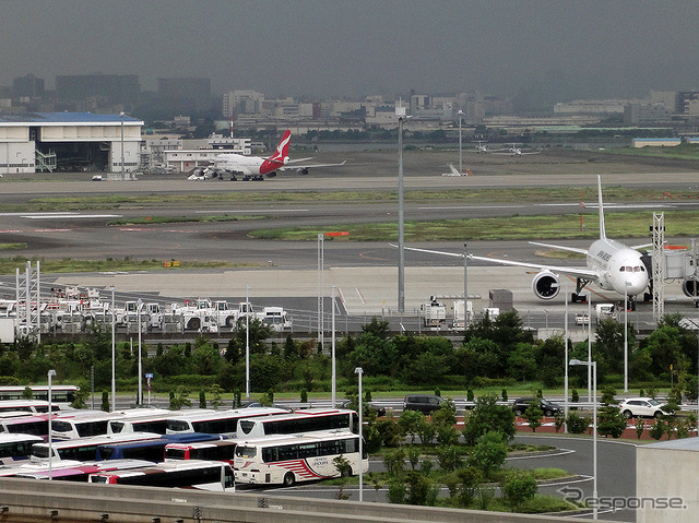 あれっ!? そうか、カンタス航空のB747がまだ羽田にいた!