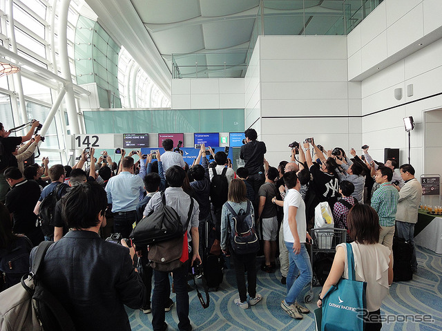 キャセイパシフィック航空B747旅客機の最終運航(羽田→香港、10月1日)、羽田空港出発前セレモニーのようす