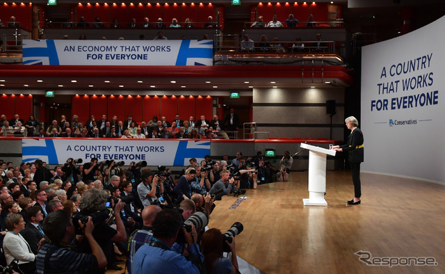 英保守党党大会に登壇したメイ首相（10月2日、バーミンガム）　(c) Getty Images
