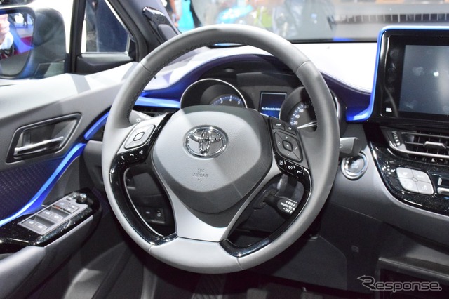 トヨタ C-HR(パリモーターショー16)