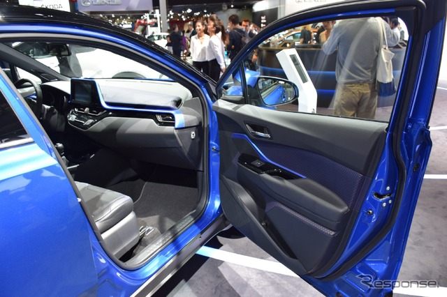 トヨタ C-HR(パリモーターショー16)