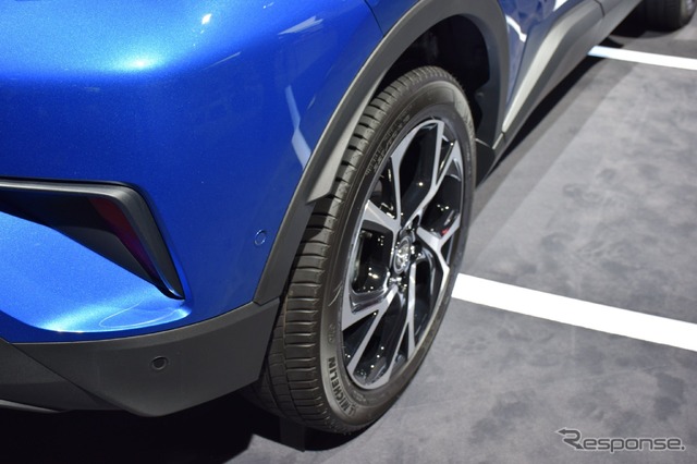 トヨタ C-HR(パリモーターショー16)