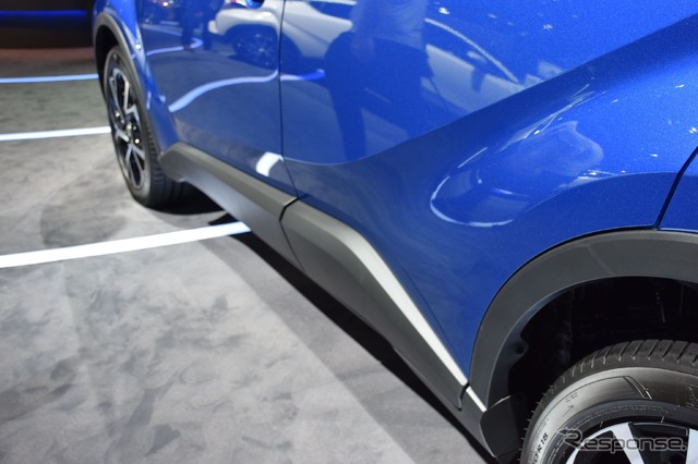 トヨタ C-HR(パリモーターショー16)