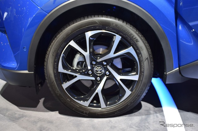 トヨタ C-HR(パリモーターショー16)