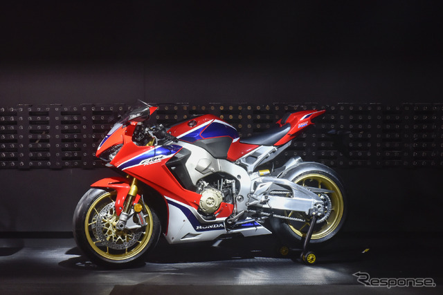 CBR1000RR Fireblade SP　source: Intermot