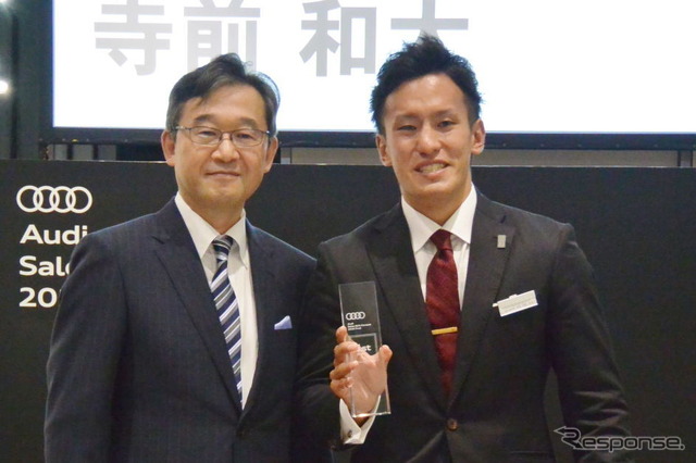 優勝したアウディ京都南の寺前和大さん（右）