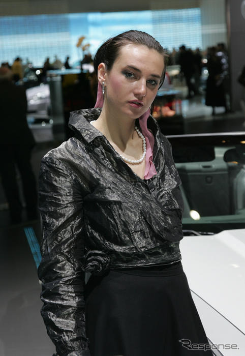 【ジュネーブモーターショー07】アルプスの美少女 写真蔵 その1