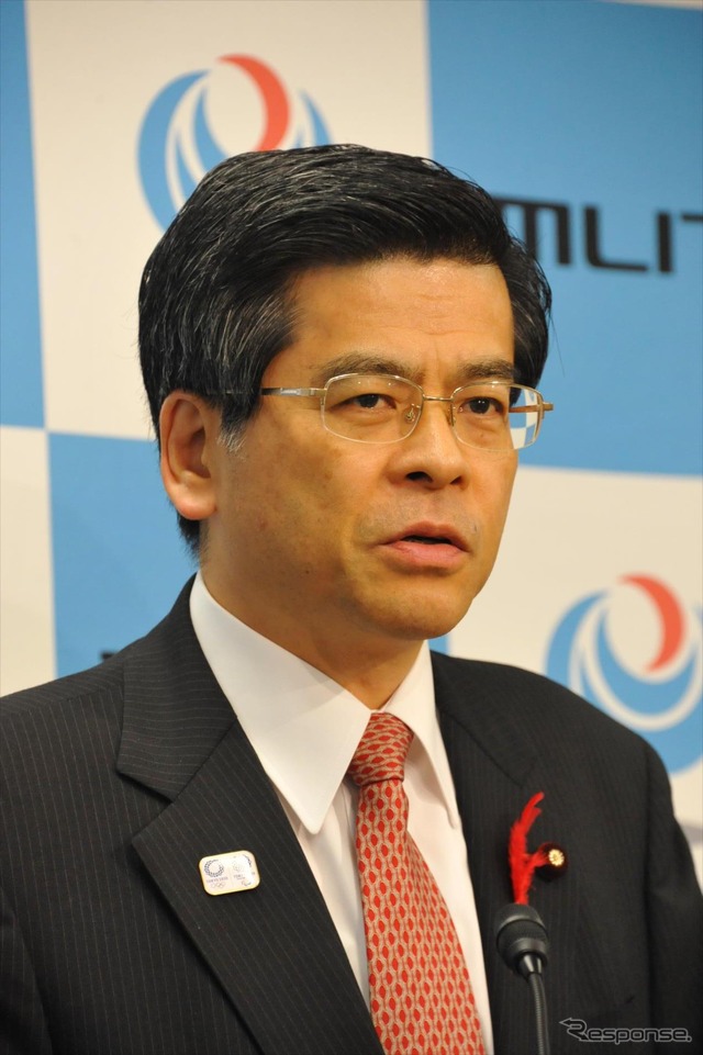 石井啓一国土交通相(10月7日・霞が関)